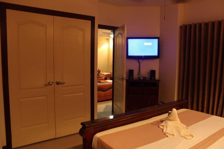 آنغلوس Affinity Condo Resort - Luxury Hotel المظهر الخارجي الصورة